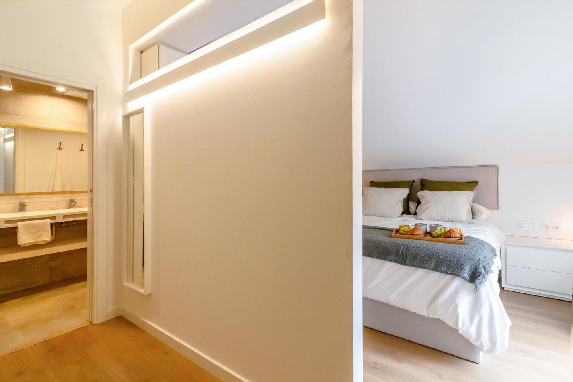 Nt Luxury Central Duplex With Terrace & Parking มาลากา ภายนอก รูปภาพ